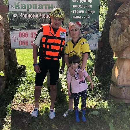 гостинний двір 