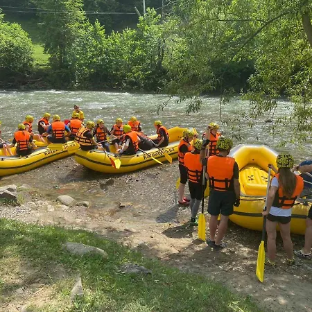 Landhuis гостинний двір 