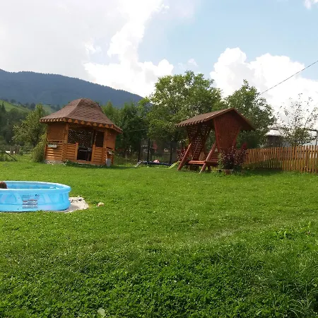 гостинний двір 