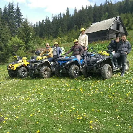 гостинний двір 