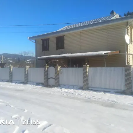 гостинний двір 