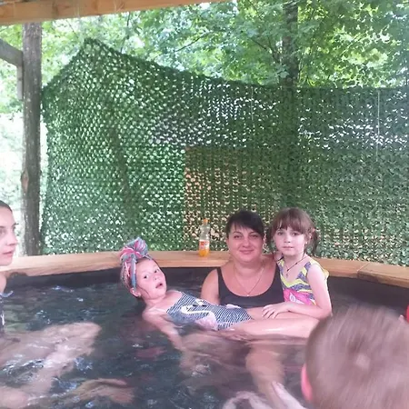 гостинний двір 