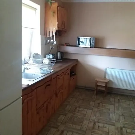 Country house гостинний двір 