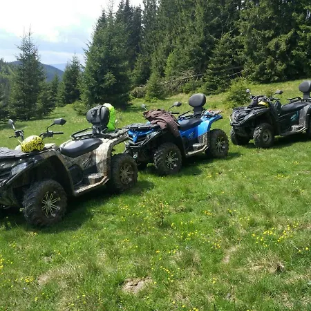 гостинний двір 