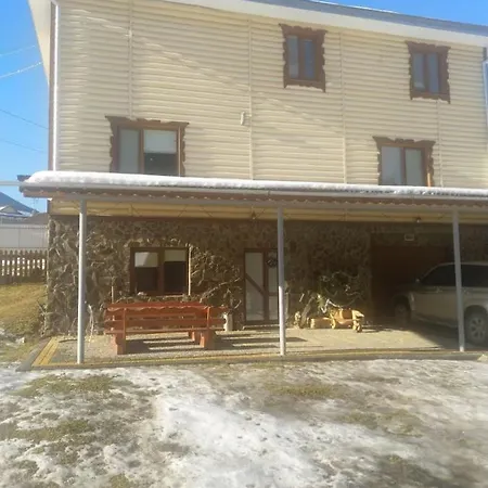 Country house гостинний двір 