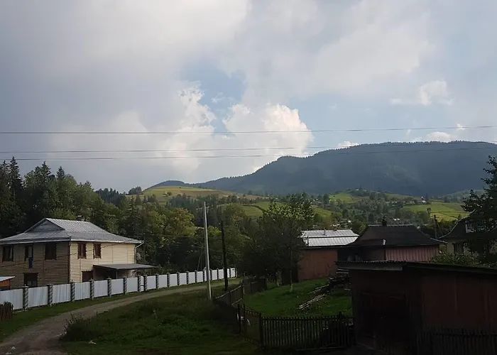 Country house гостинний двір 